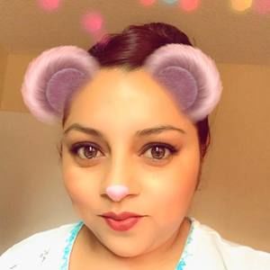 Meet your Posher, Mayra